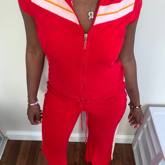 Vintage hooded red velvet jumpsuit - Picture 4 of 4